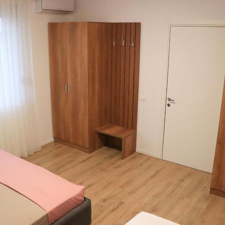 Albora Guest House Fier Exterior foto