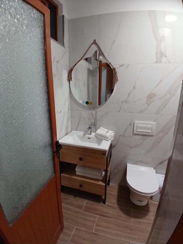 Albora Guest House Fier Exterior foto