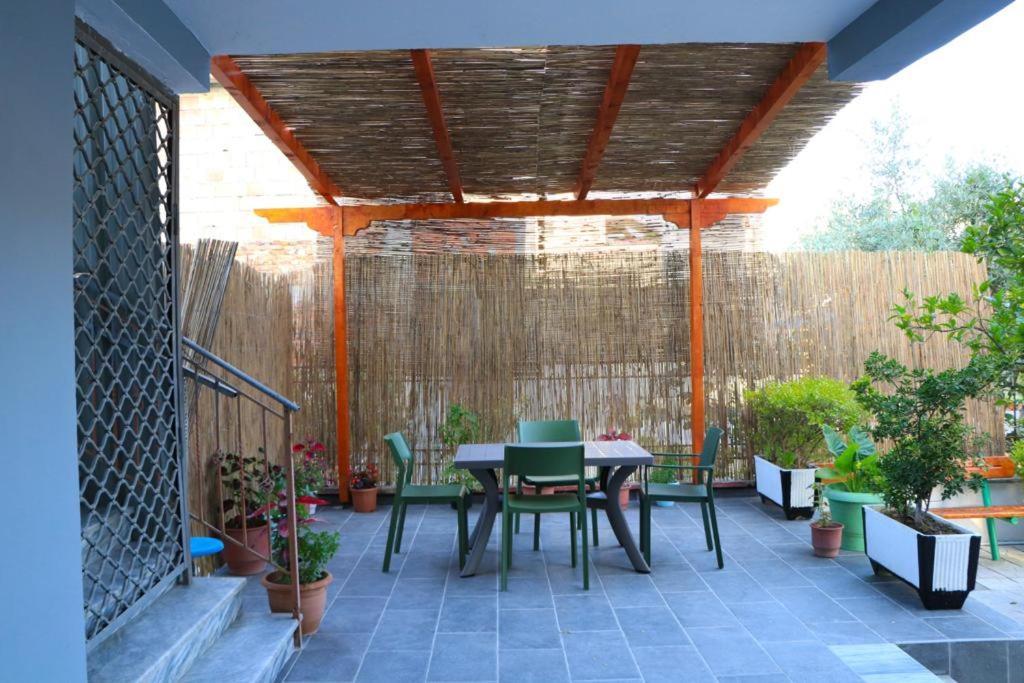 Albora Guest House Fier Exterior foto